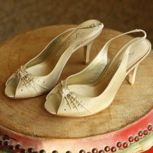 gold slingback high heel shoes